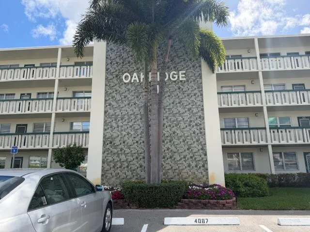 Luxury Hi-Rise-Oakridge U