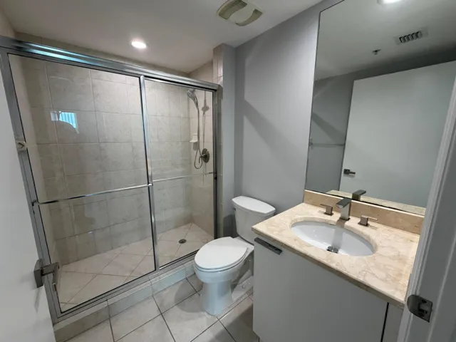 2nd Bathroom