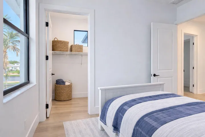 kidsbedroom2virtuallystaged