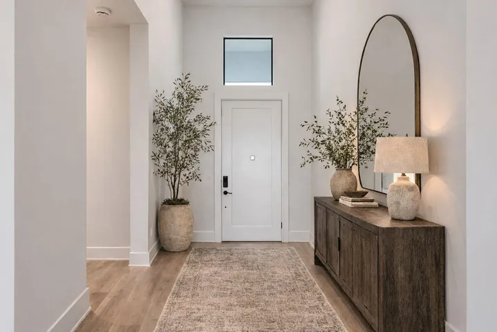 entrywayvirtuallystaged