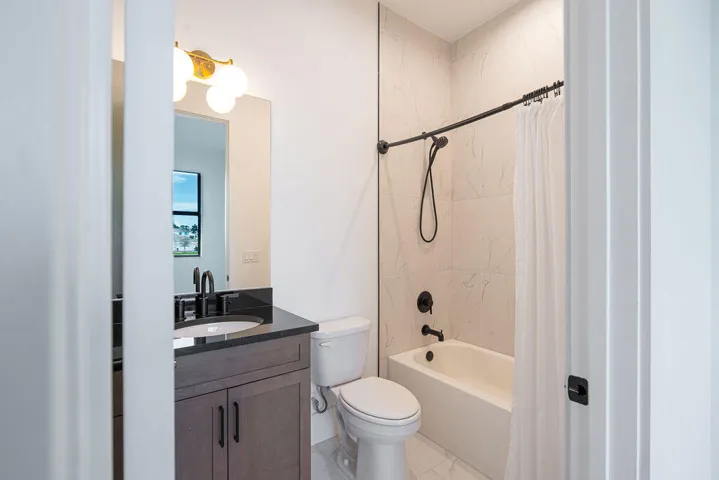 guestbathroom1