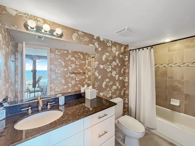 Principal Bathroom