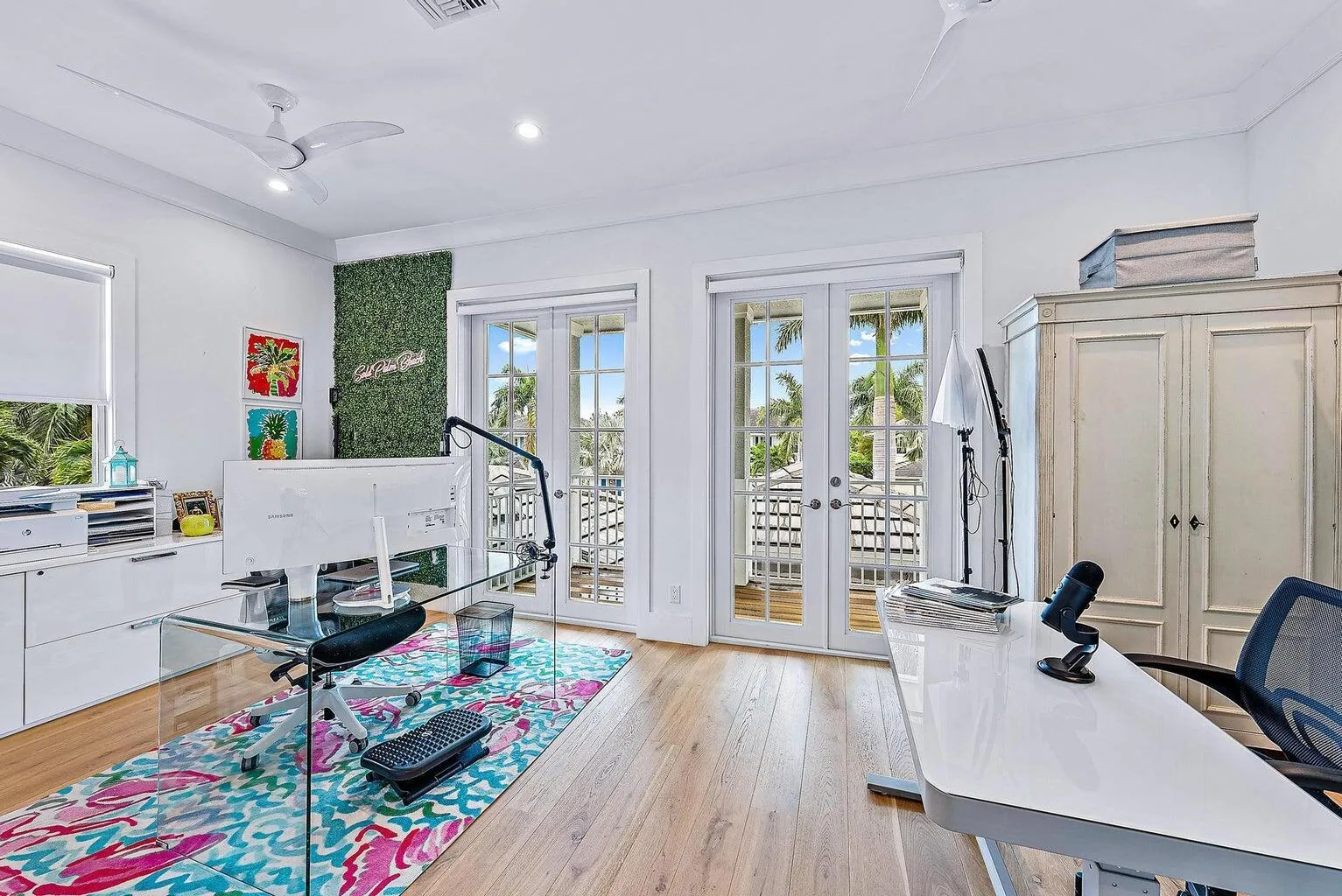 2500 ESTATES DRIVE