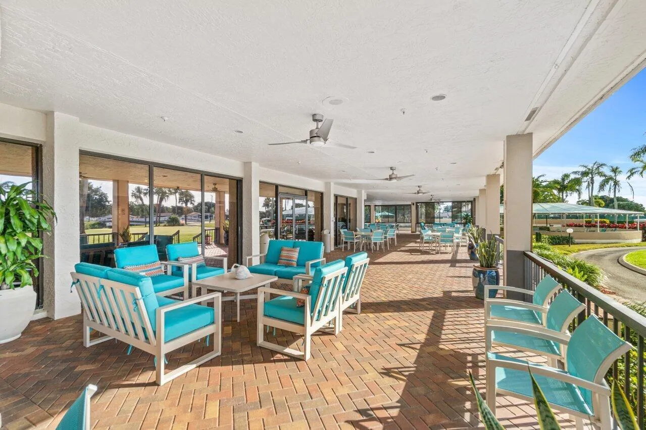 Country Club Veranda