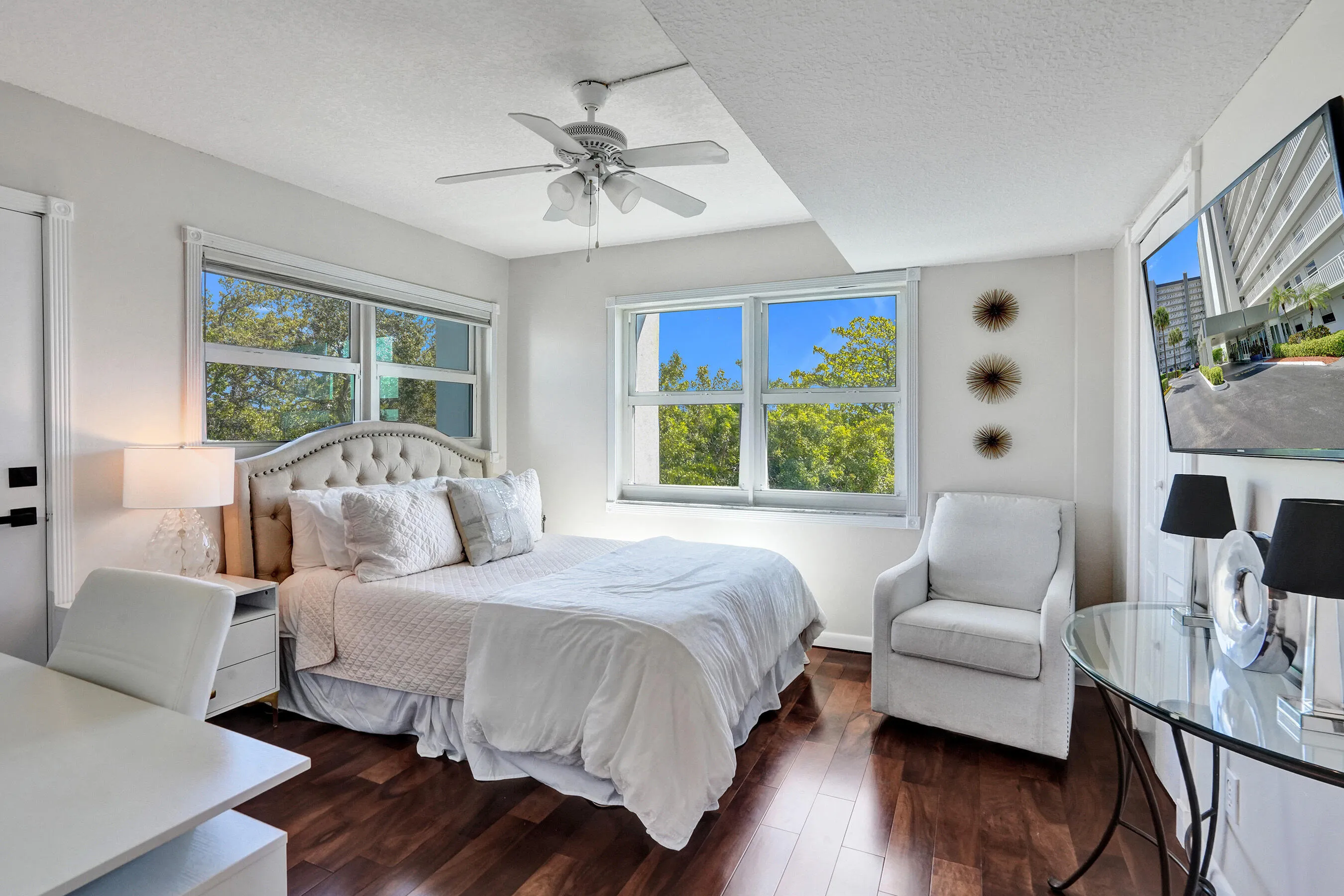 Guest bedroom with southern exposure.