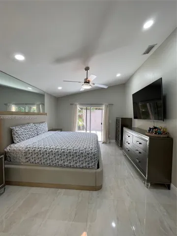 Master suite