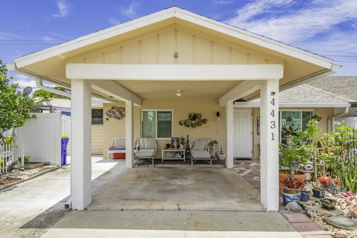Carport