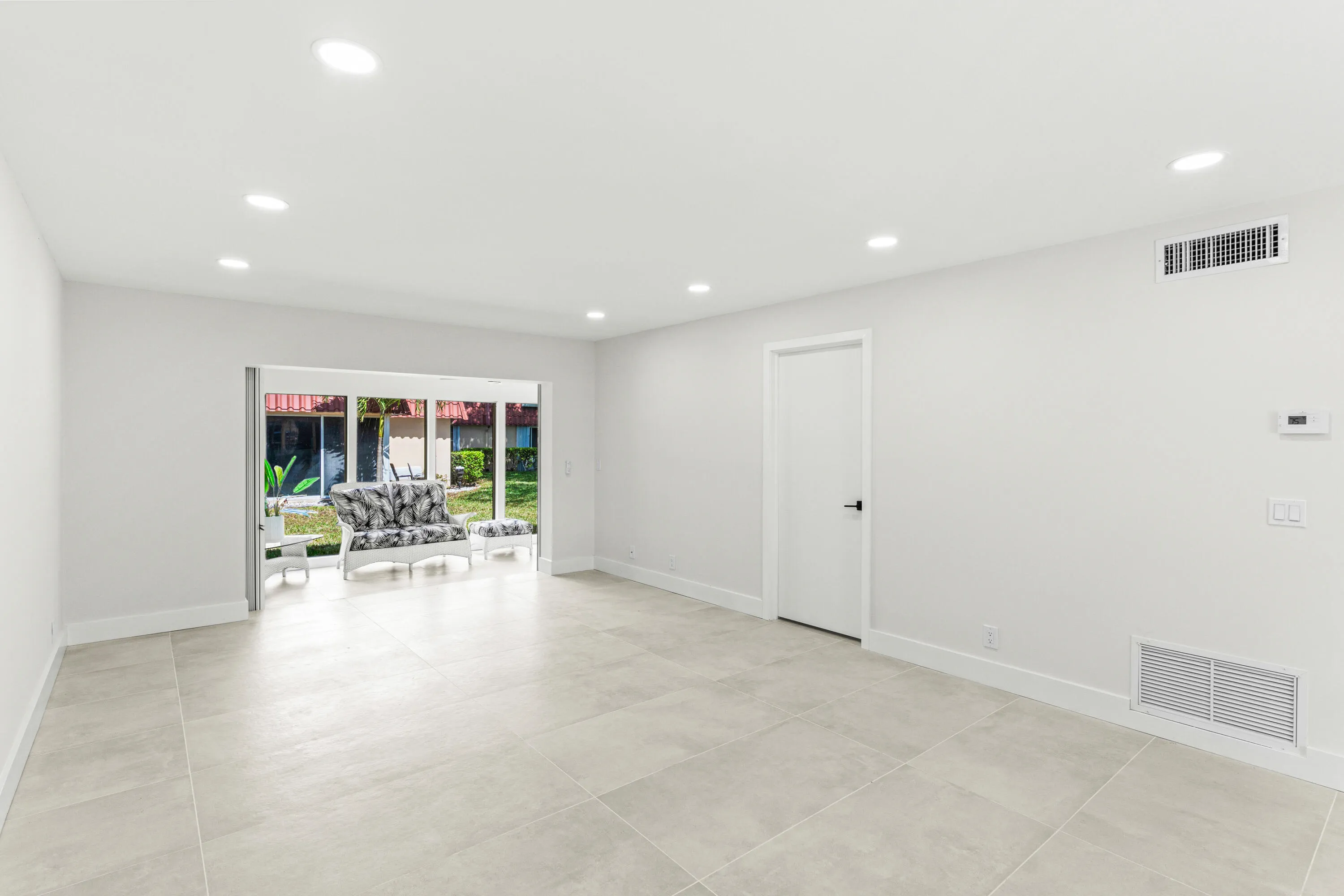 009-733NantucketCircle-Greenacres-FL-334