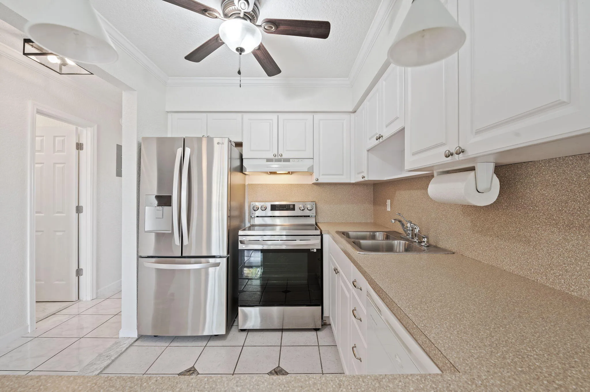 10-web-or-mls-1780-se-4th-st-11