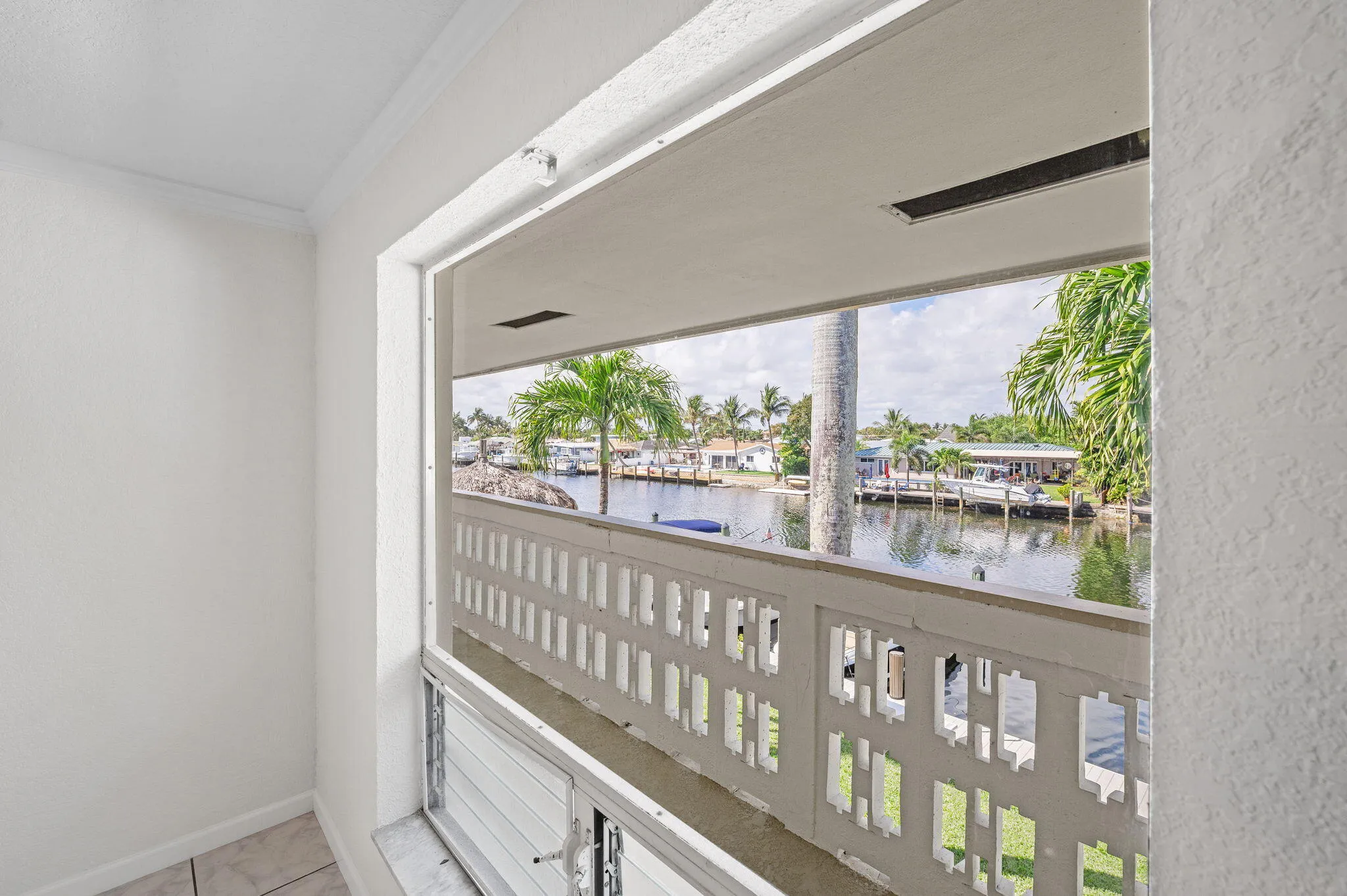 4-web-or-mls-1780-se-4th-st-11