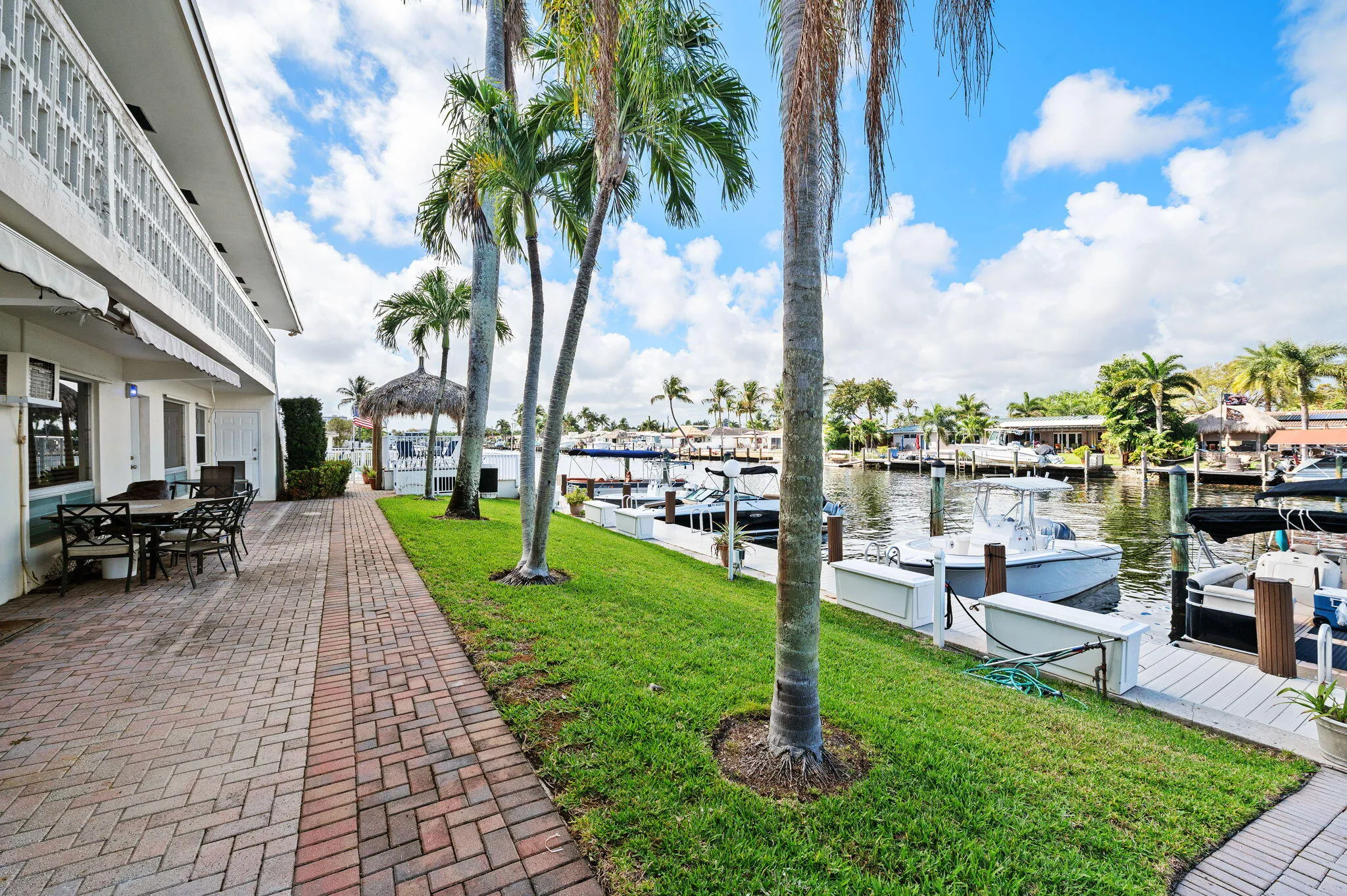 22-web-or-mls-1780-se-4th-st-11