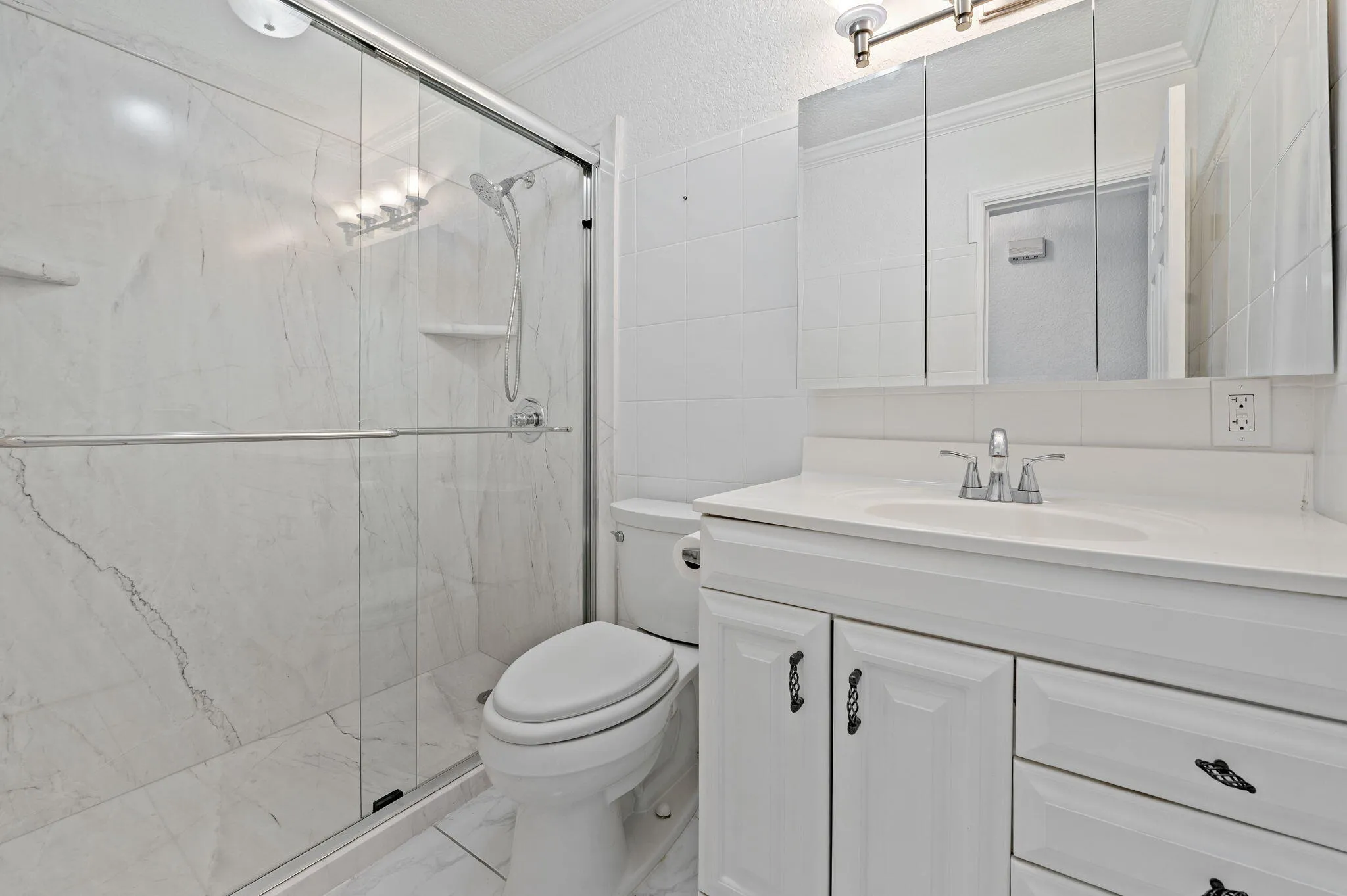 17-web-or-mls-1780-se-4th-st-11