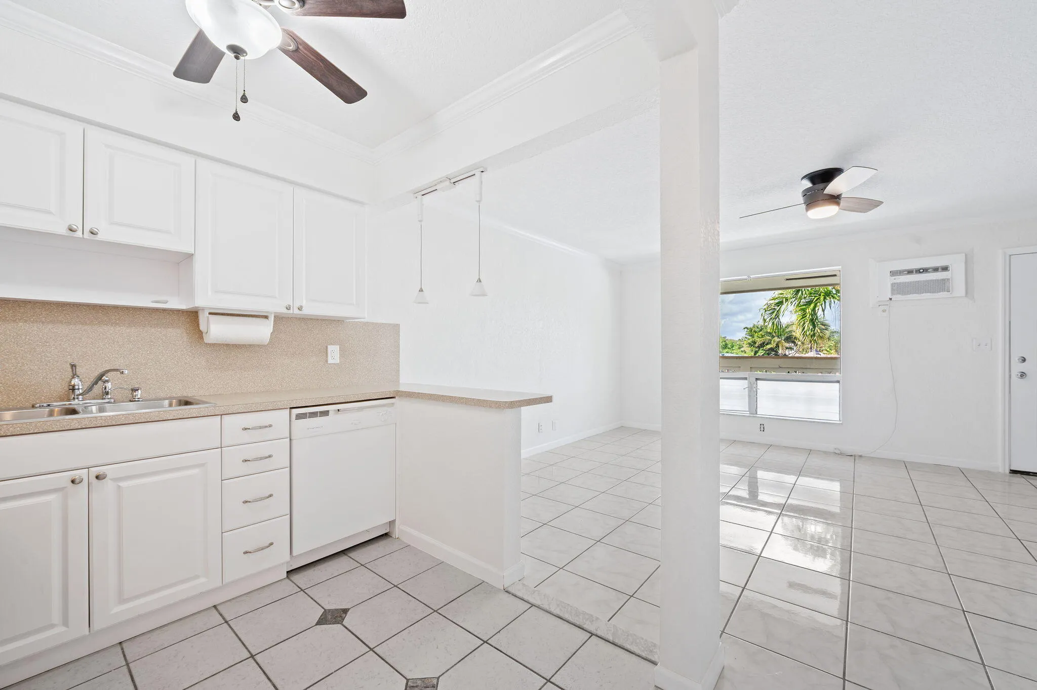 12-web-or-mls-1780-se-4th-st-11