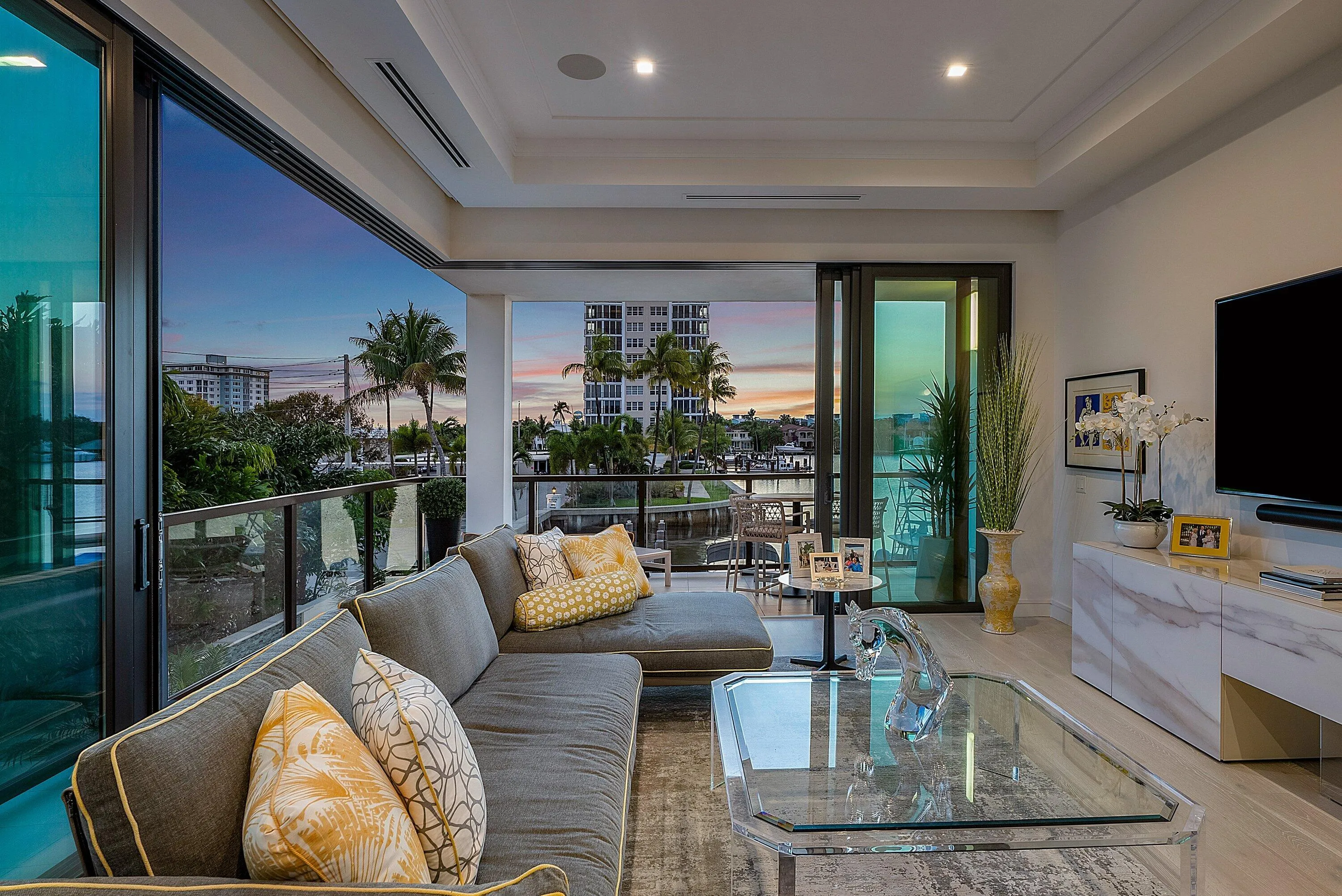 054-344VenetianDrive-101-DelrayBeach-FL-
