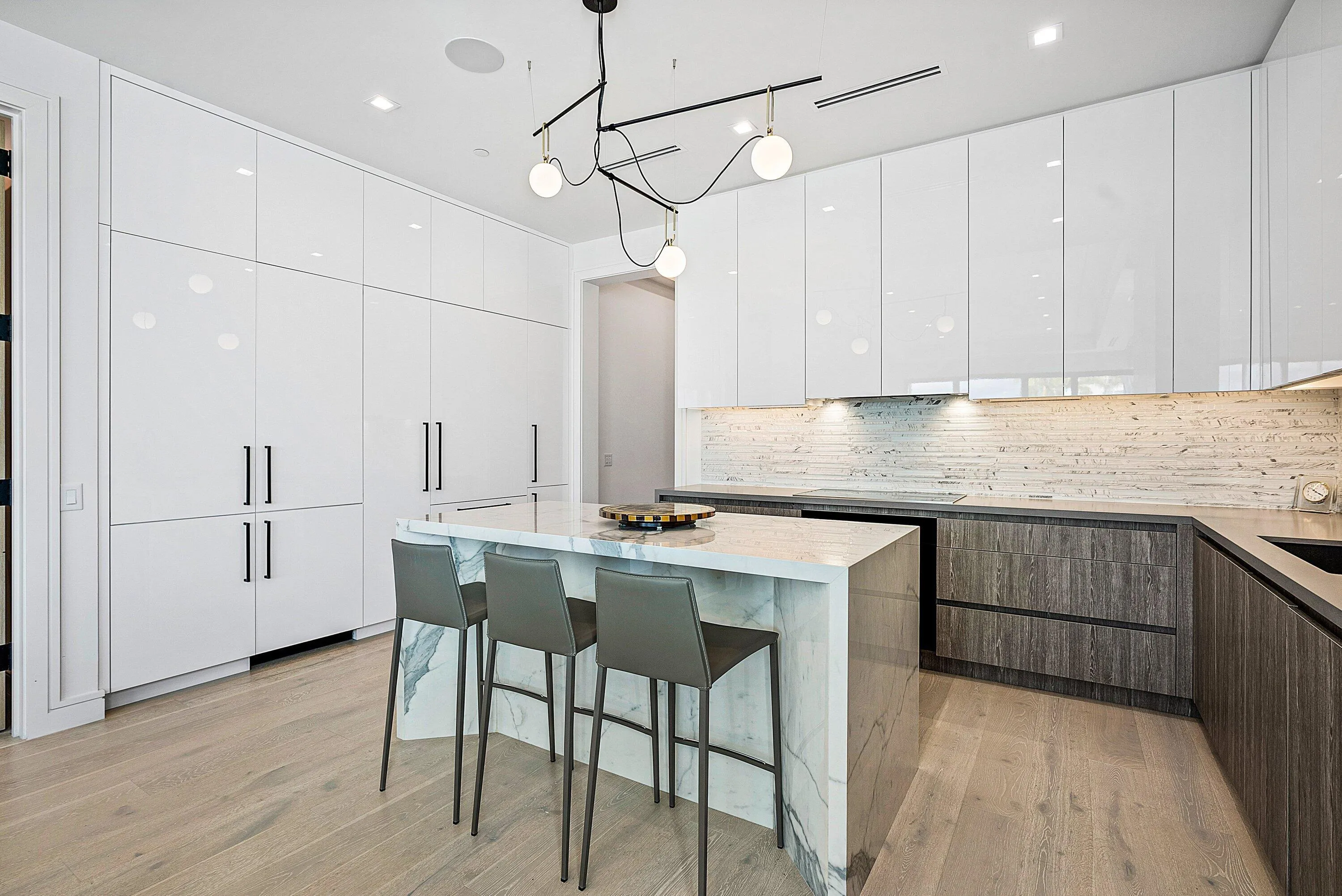 010-344VenetianDrive-101-DelrayBeach-FL-