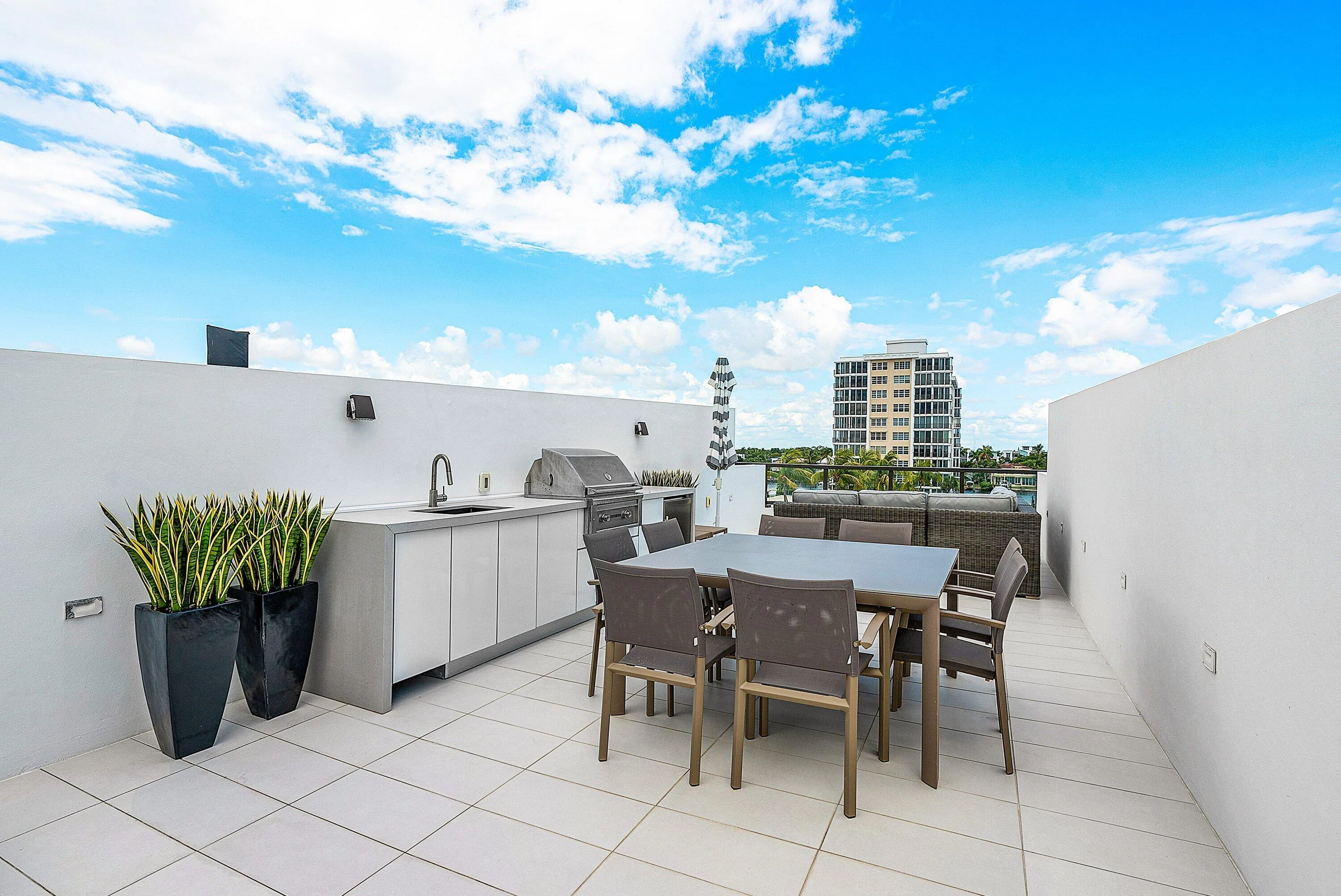 041-344VenetianDrive-101-DelrayBeach-FL-