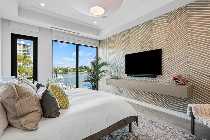 023-344VenetianDrive-101-DelrayBeach-FL-
