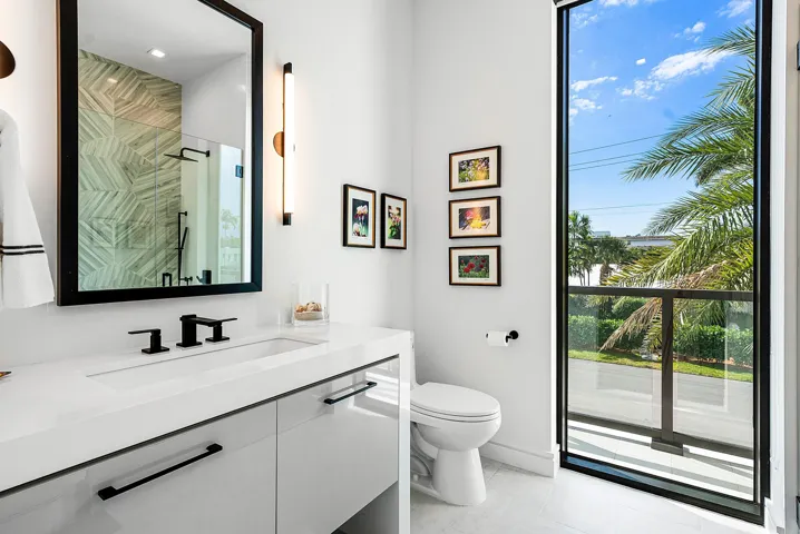 032-344VenetianDrive-101-DelrayBeach-FL-