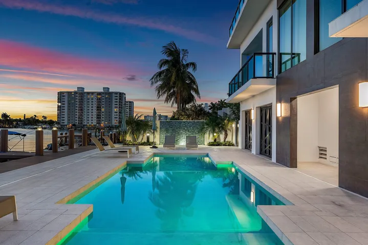 062-344VenetianDrive-101-DelrayBeach-FL-