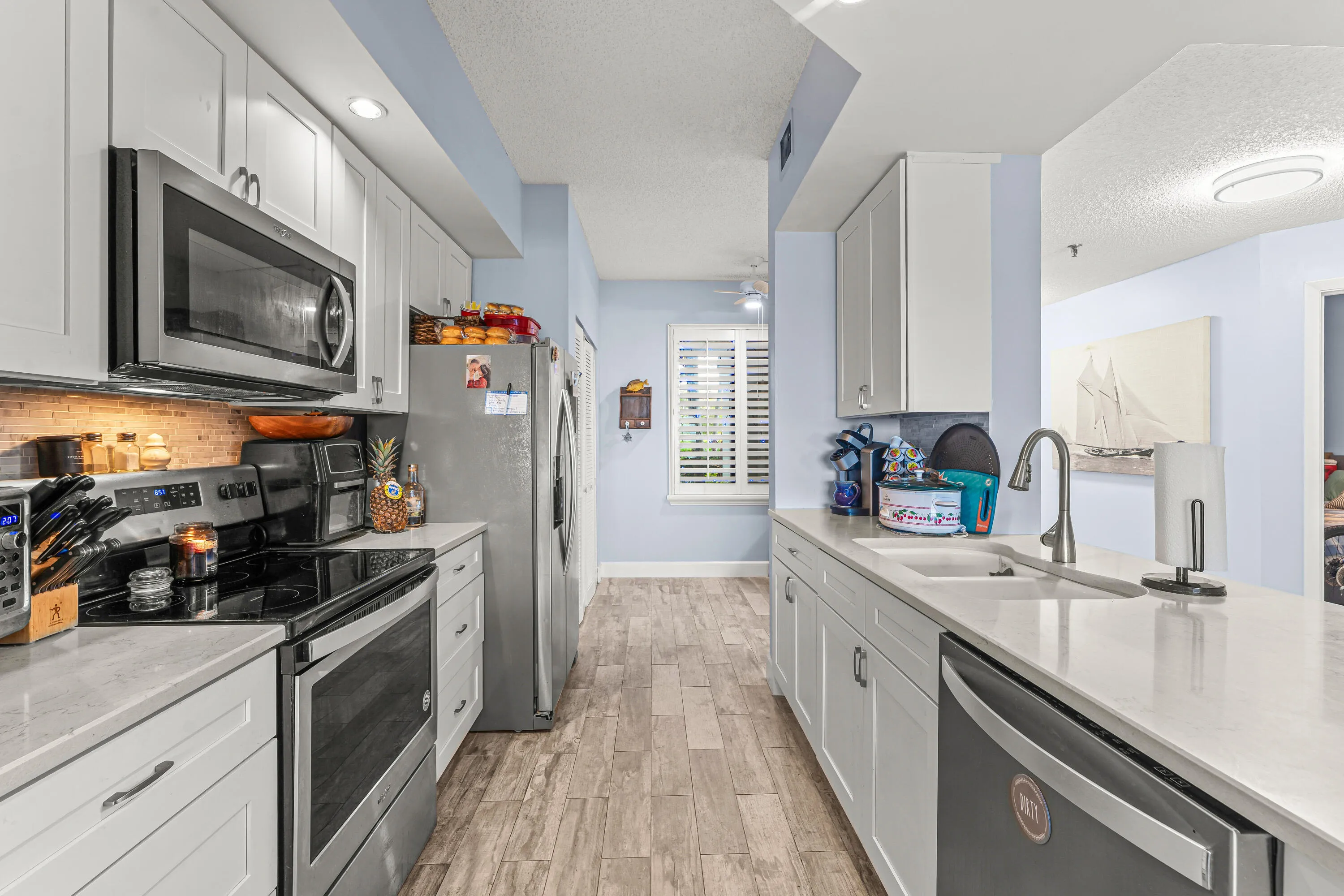 008-200WaterwayRoad-104-Tequesta-FL-3346