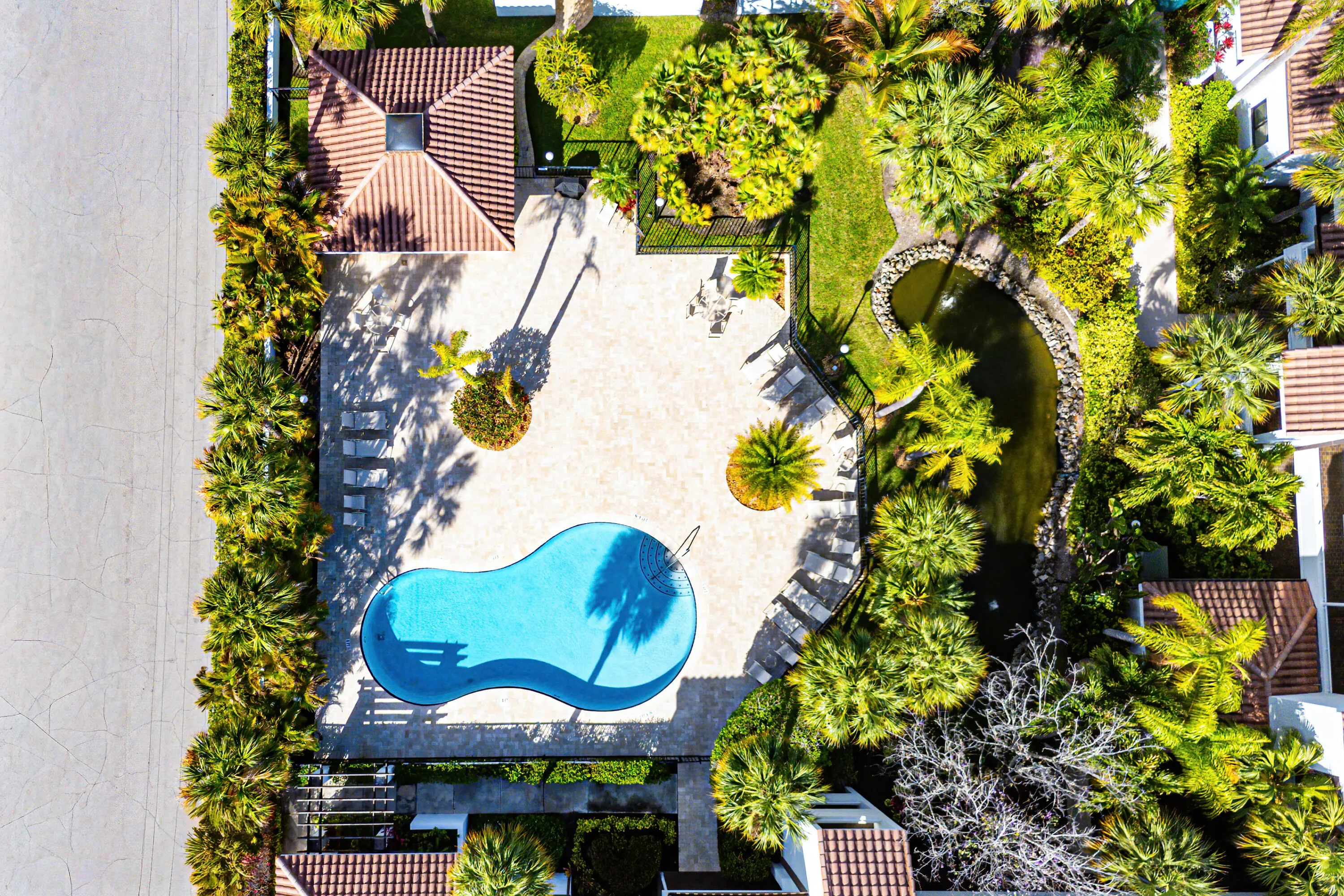 047-200WaterwayRoad-104-Tequesta-FL-3346