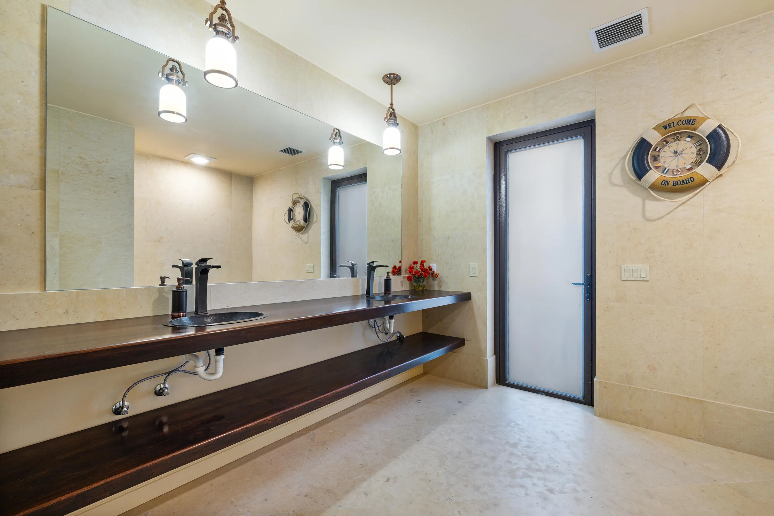 Cabana bath