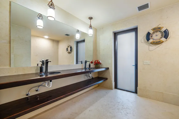 Cabana bath