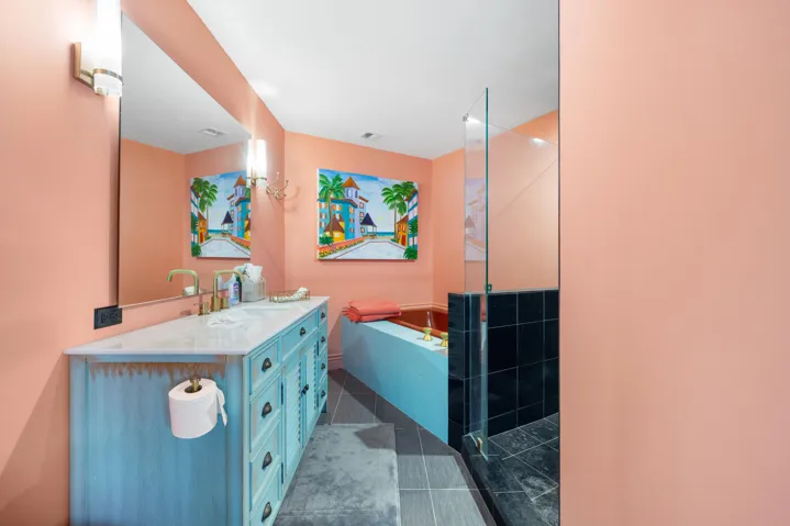 Ensuite for guest room 3