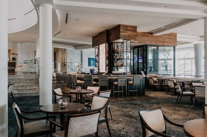 Club Restaurant