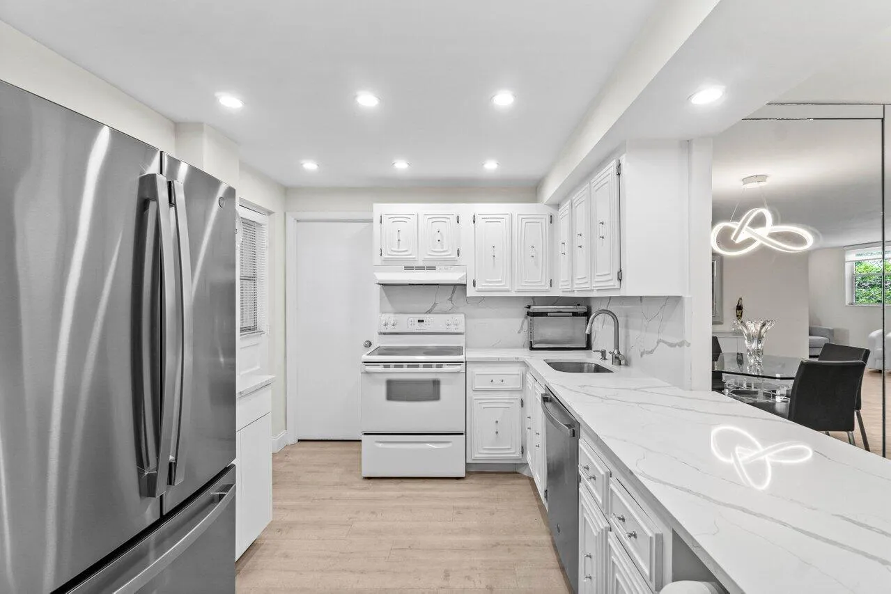 006-6461Northwest2ndAvenue-411-BocaRaton