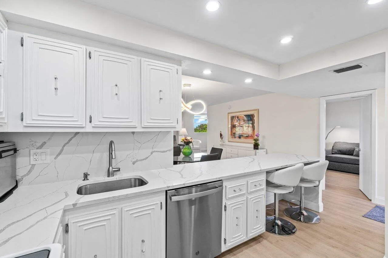 008-6461Northwest2ndAvenue-411-BocaRaton