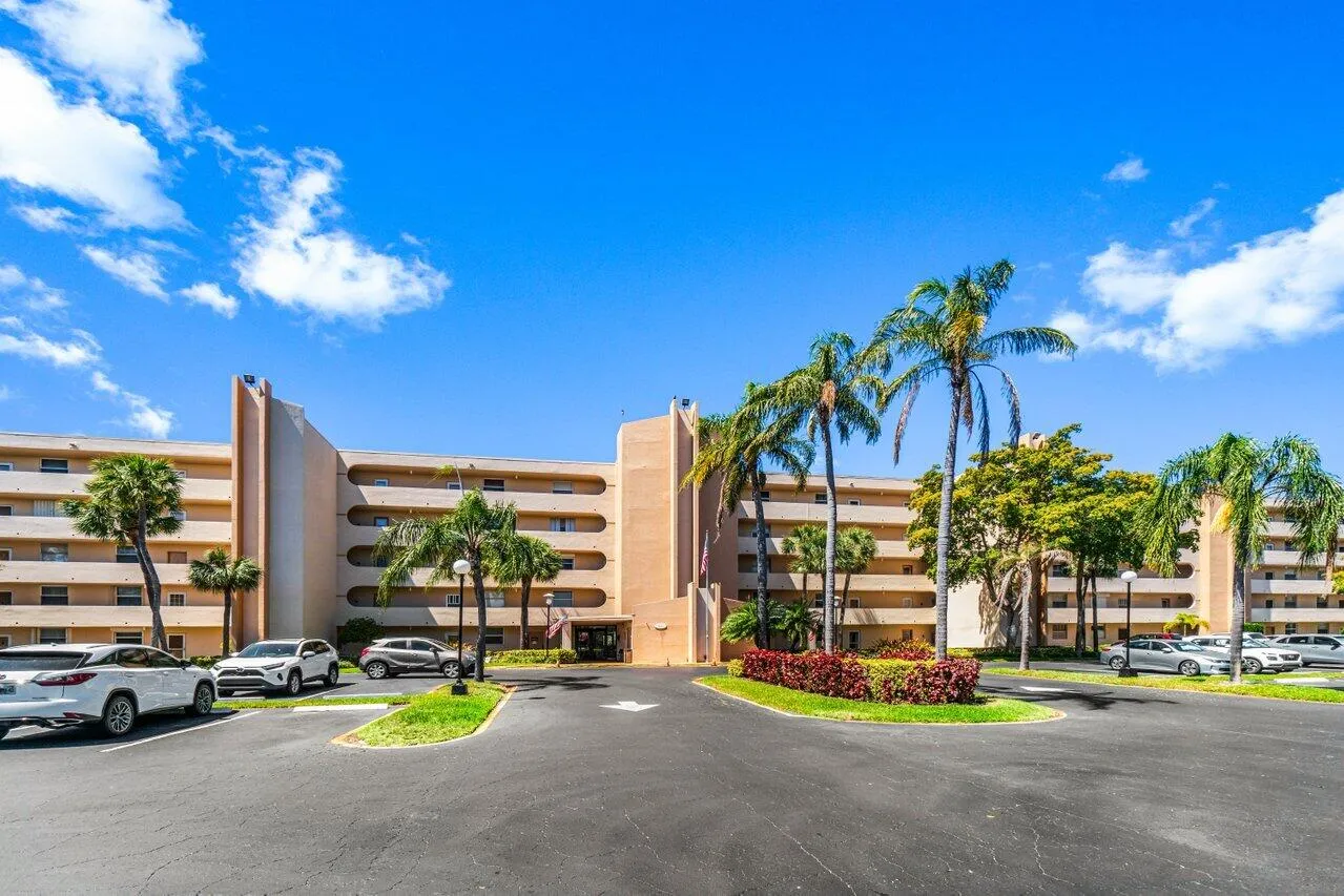002-6461Northwest2ndAvenue-411-BocaRaton