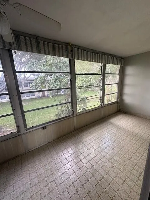 PIC 8