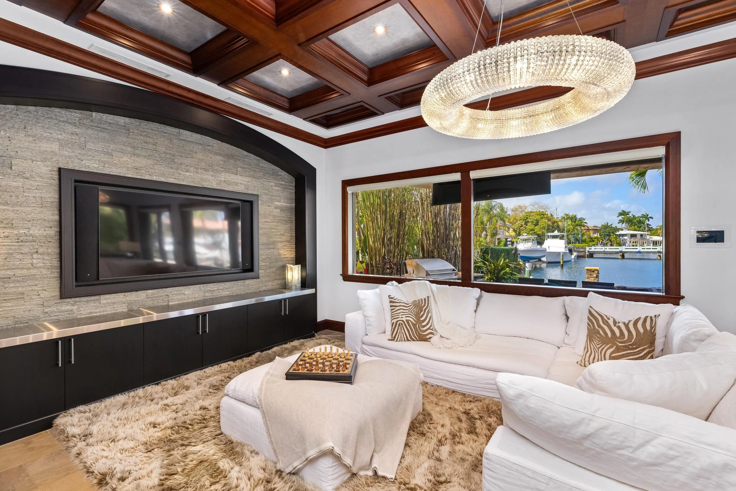 Family Room 6