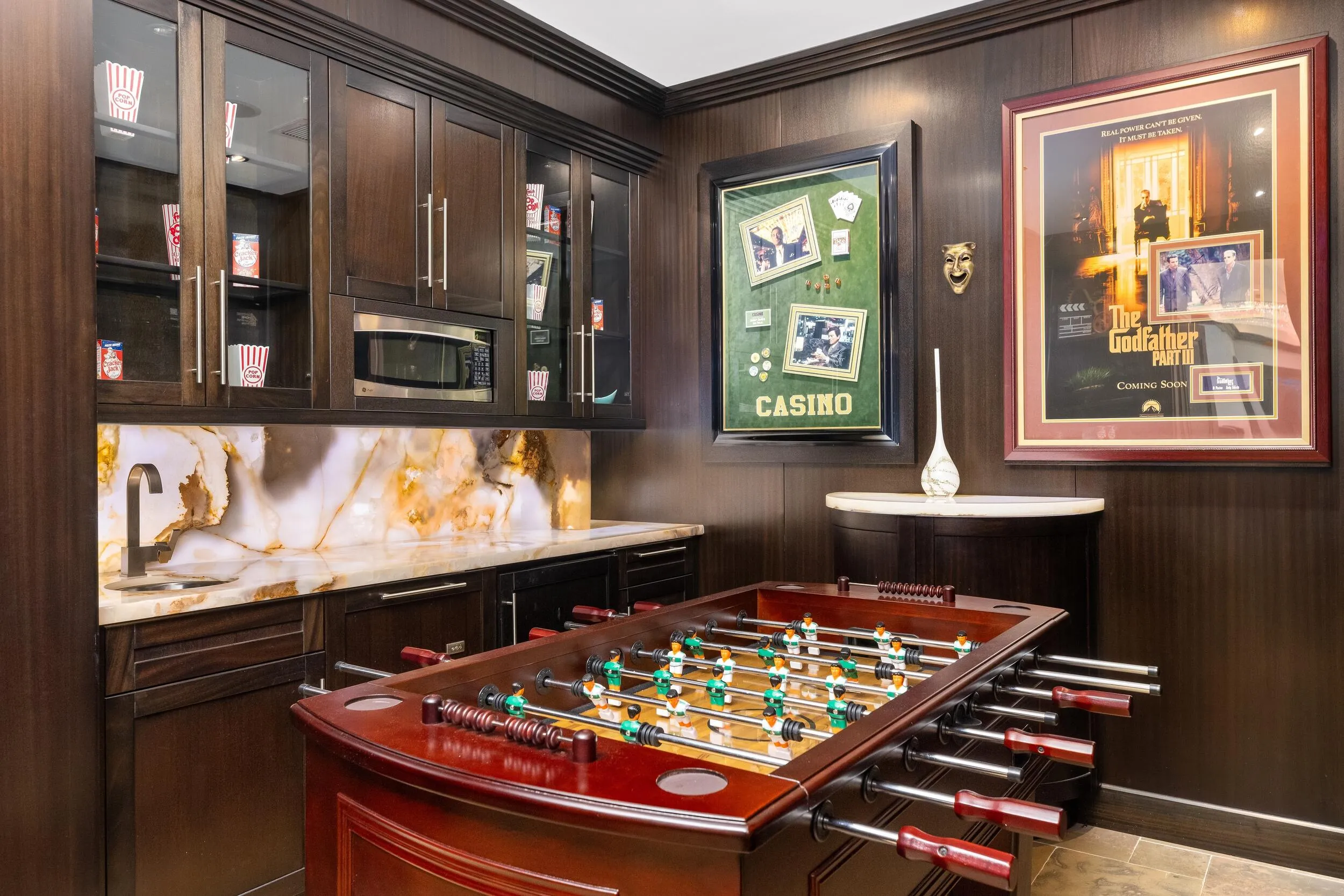Bar Upper