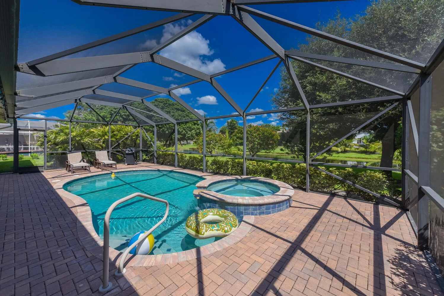 Property photo 32