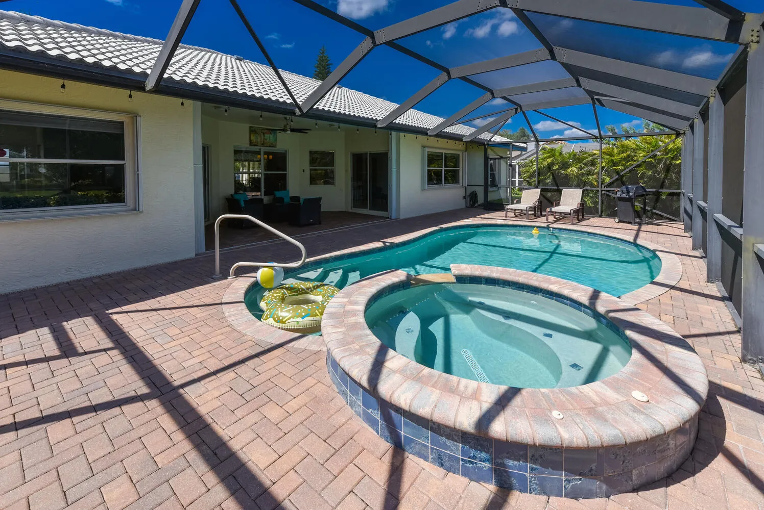 Property photo 33