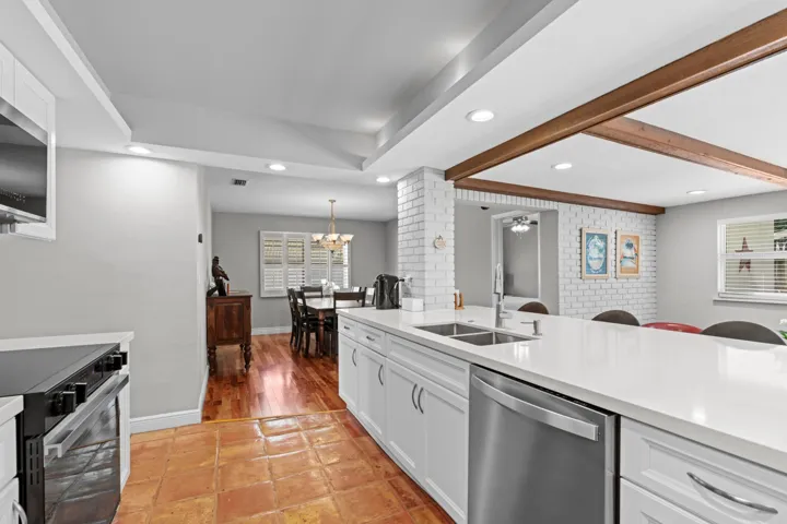 Gourmet Kitchen