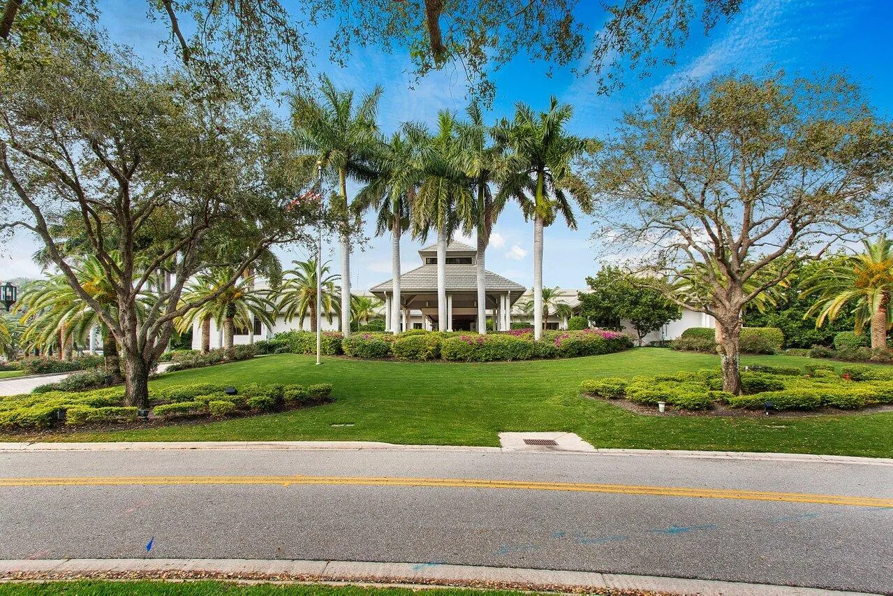 054-7060IslegrovePlace-BocaRaton-FL-3343
