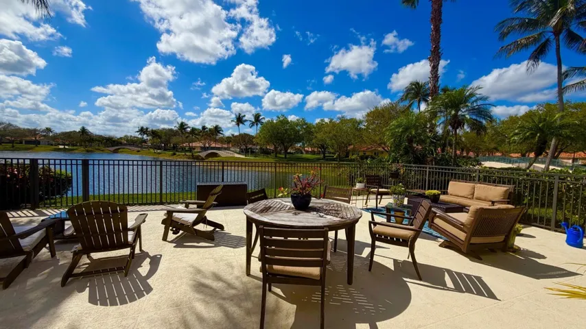 Patio & Lake View