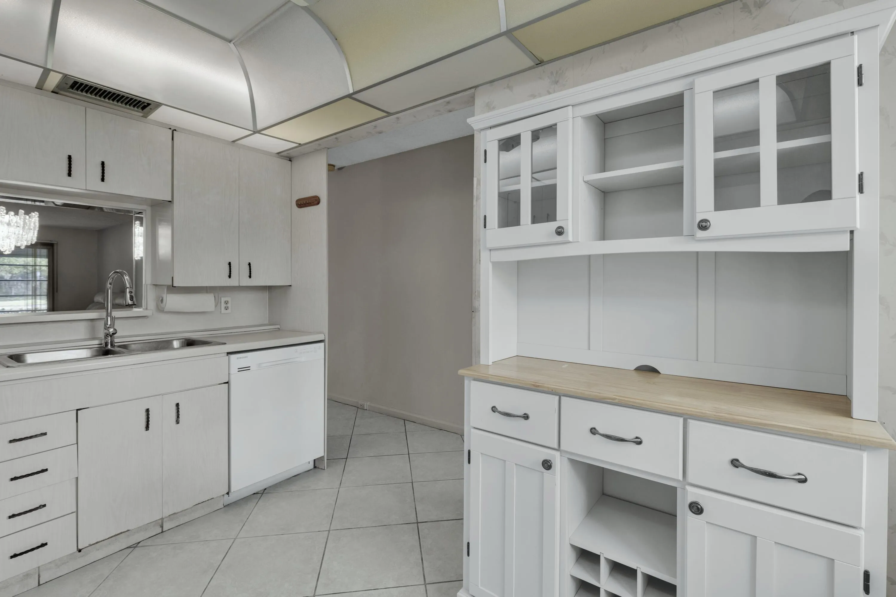 3 Kitchen B