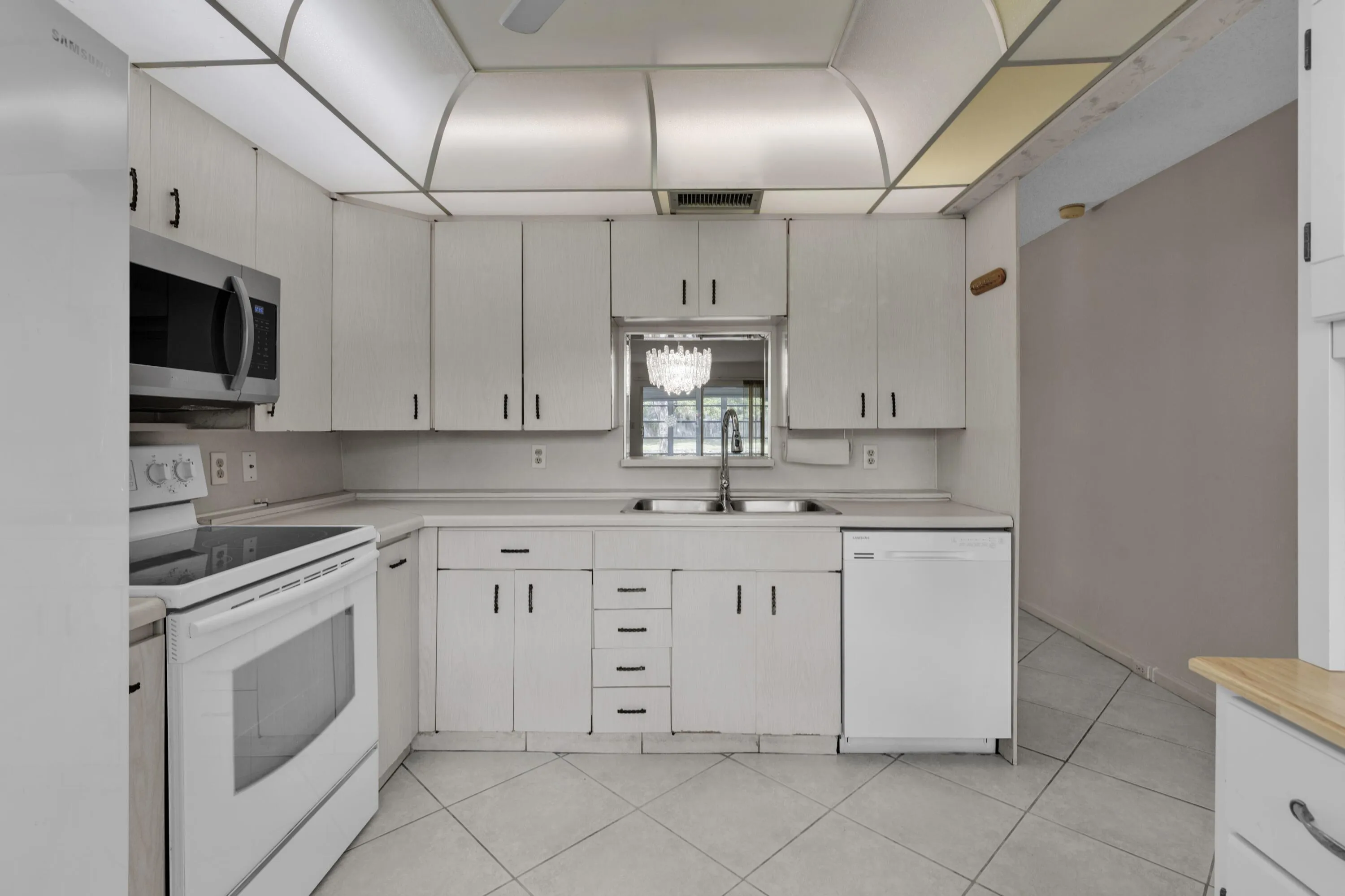 3 Kitchen D