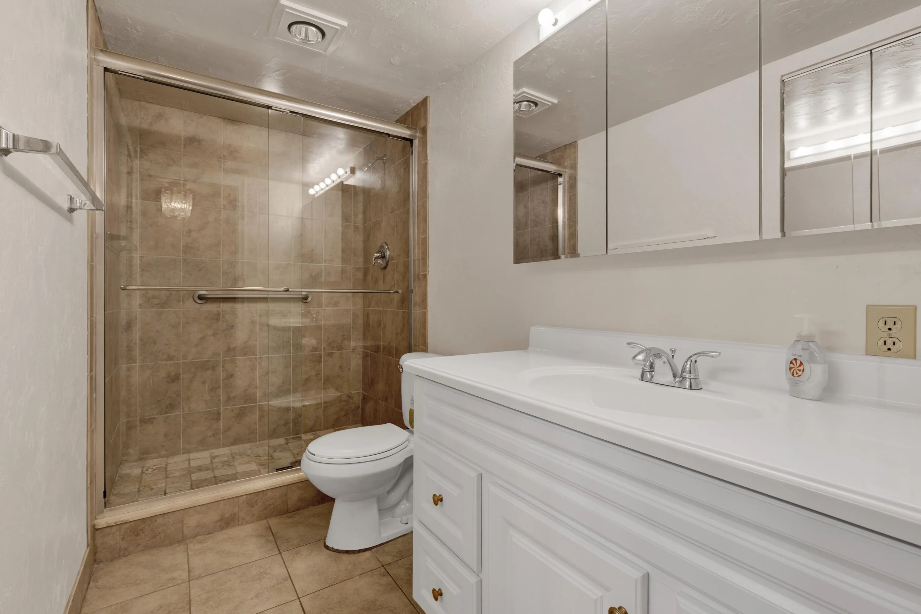 4D Guest Bath A