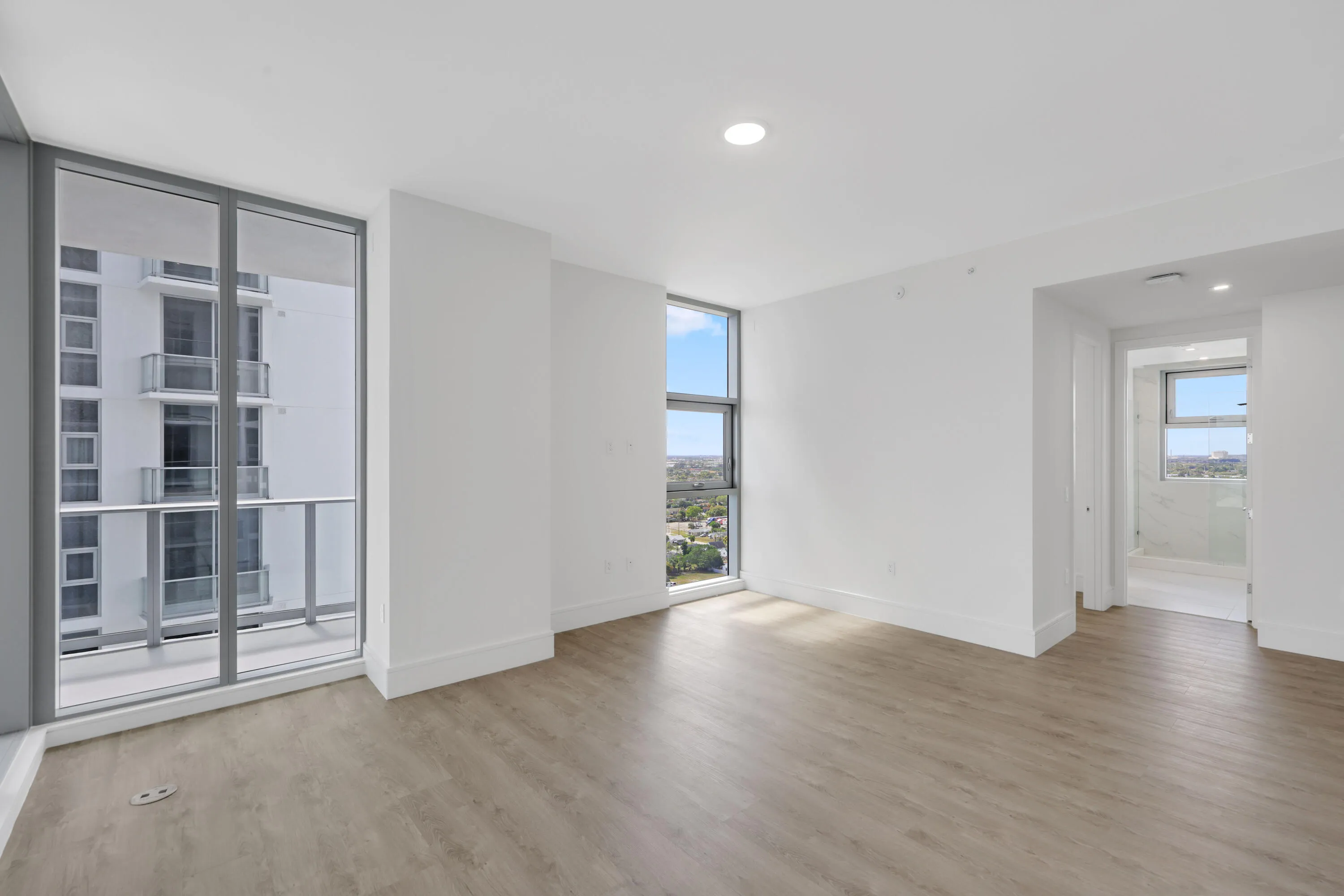 primary suite side view