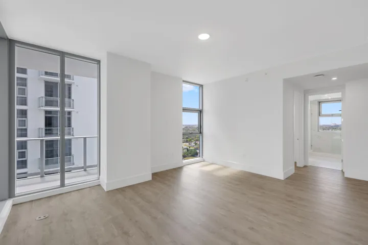 primary suite side view