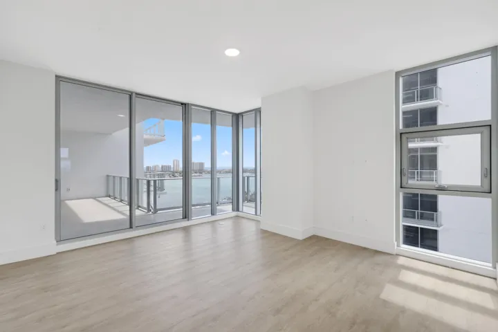 primary suite entrance view