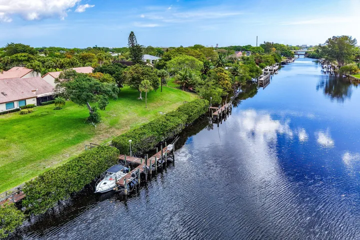 2 deeded boat docks