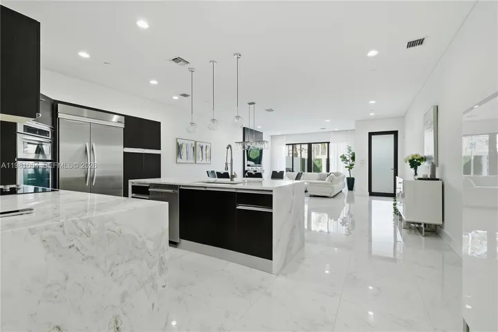 kitchen aid appliances, quartzite countertops