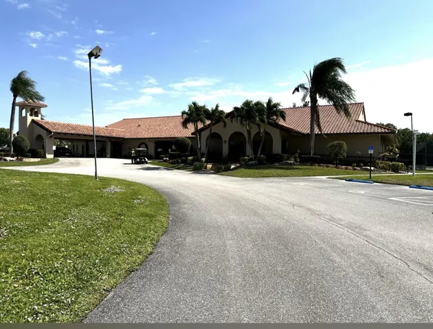 CLUBHOUSE
