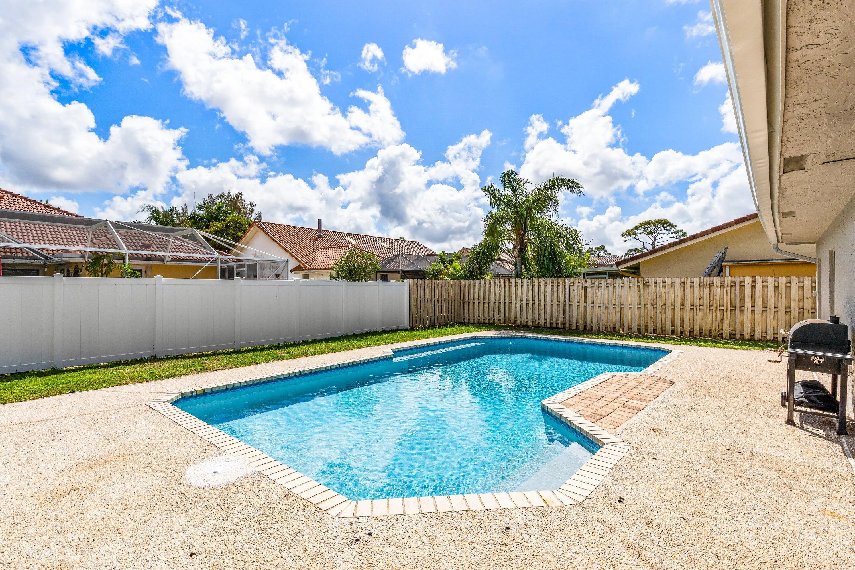 031-21212EscondidoWay-BocaRaton-FL-33433